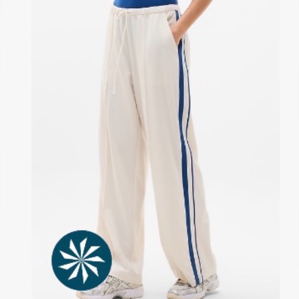 Athleta MVP Mid rise side stripe pant